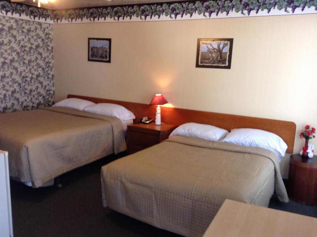 Motel Rive Du Lac Saint-Zotique Bilik gambar